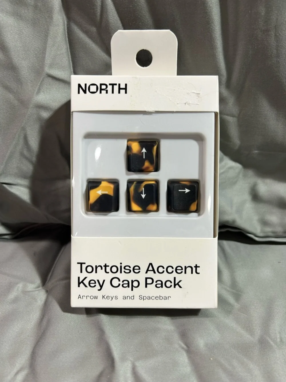North Tortoise Accent Key Cap Pack - Black & Amber Arrow Keys